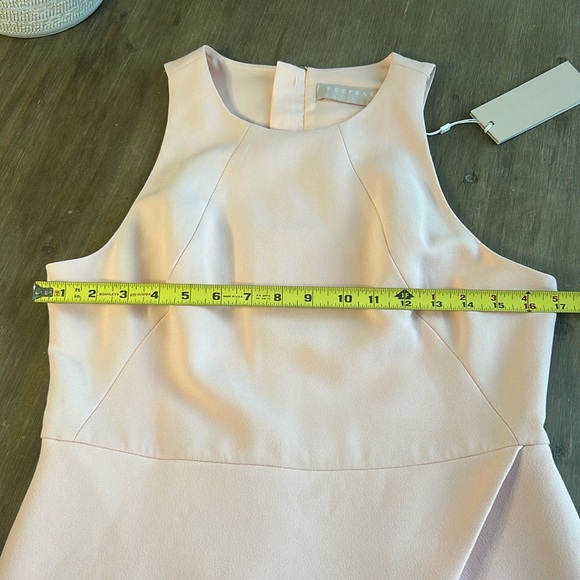 Keepsake the Label Rose Pink Sleeveless Asymmetrical Jupiter Short Dress Size L - Picture 15 of 17